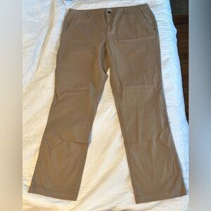 Orvis women’s size 16 tan pants